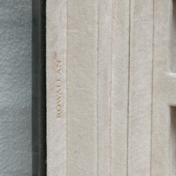 Rowallan Textured Black Watch Case with Window Top - Picture 7 of 15